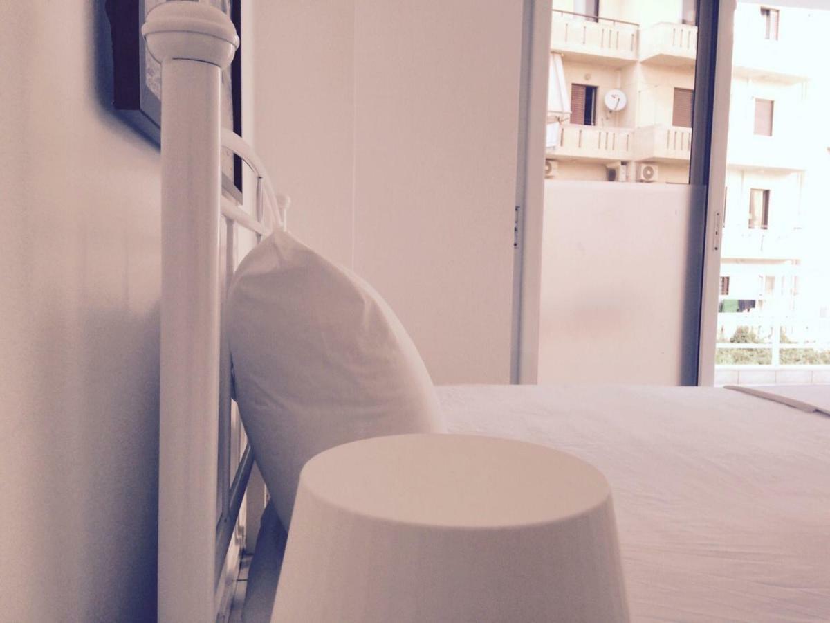 Korona Beach Apartments II 罗希姆诺 外观 照片