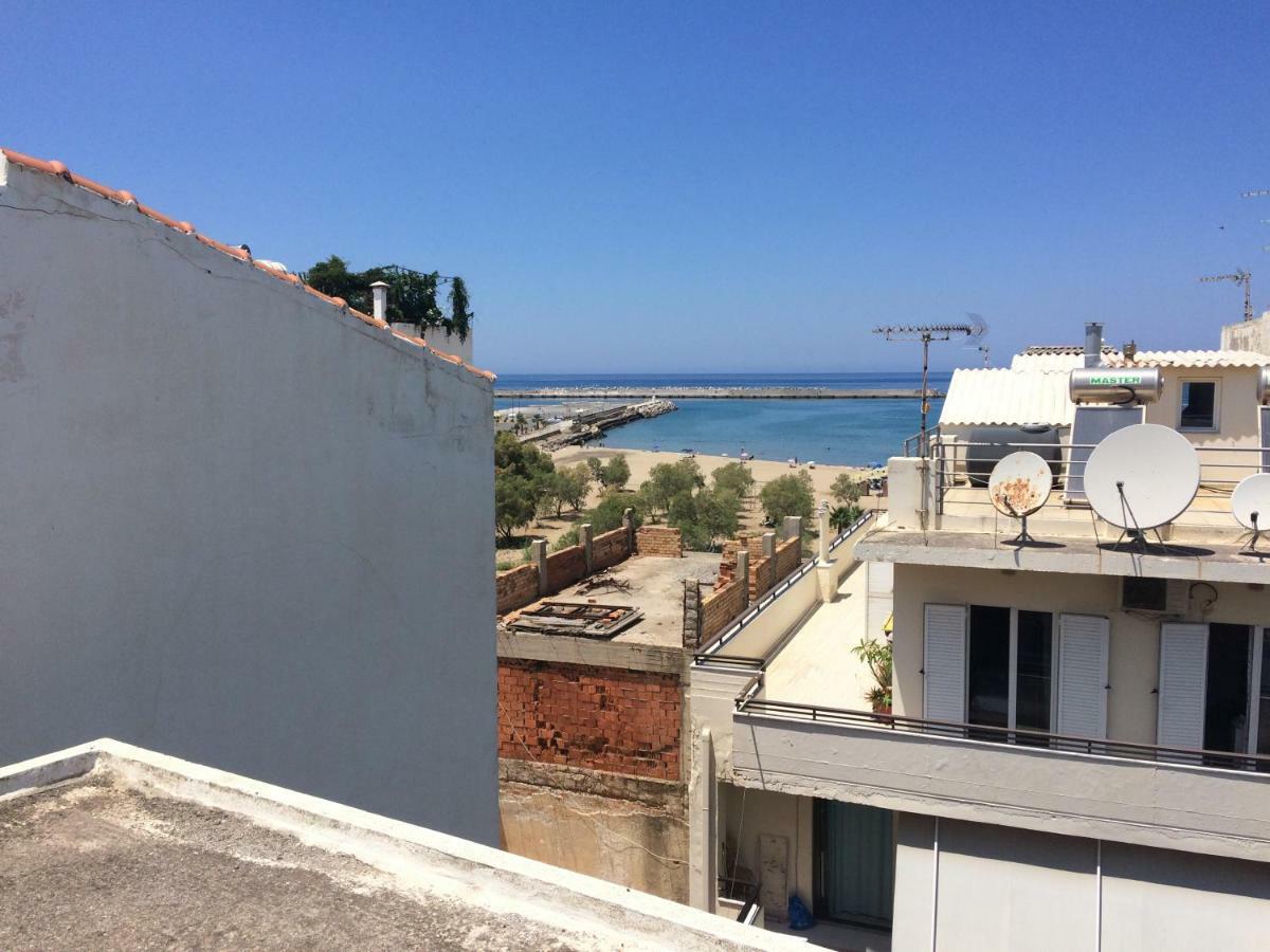 Korona Beach Apartments II 罗希姆诺 外观 照片